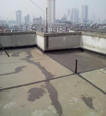 安陆漏水维修 楼顶漏水是什么原因，楼顶漏水维修方法是什么?